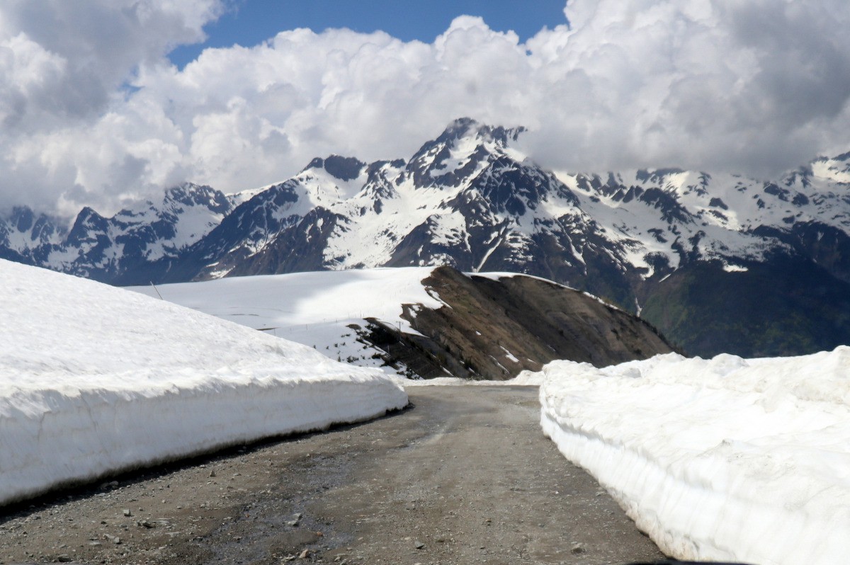 #15 Etat de la route vers 2000m Etat de la route vers 2000m