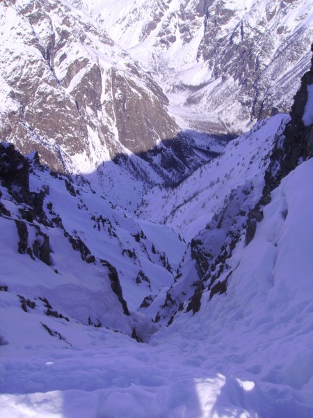 #1 Le couloir : Bien étroit le départ... Passage à pieds obligé! Le couloir : Bien étroit le départ... Passage à pieds obligé!