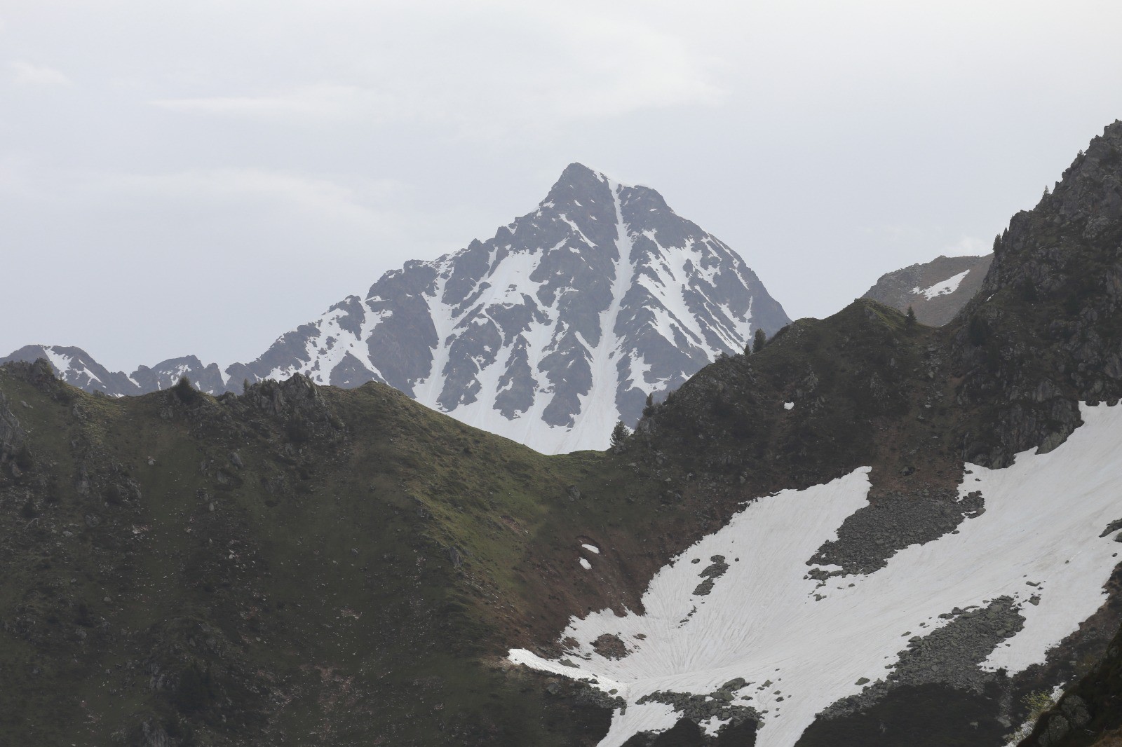 #2 Zoom sur le Rocher d Zoom sur le Rocher d'Arguille