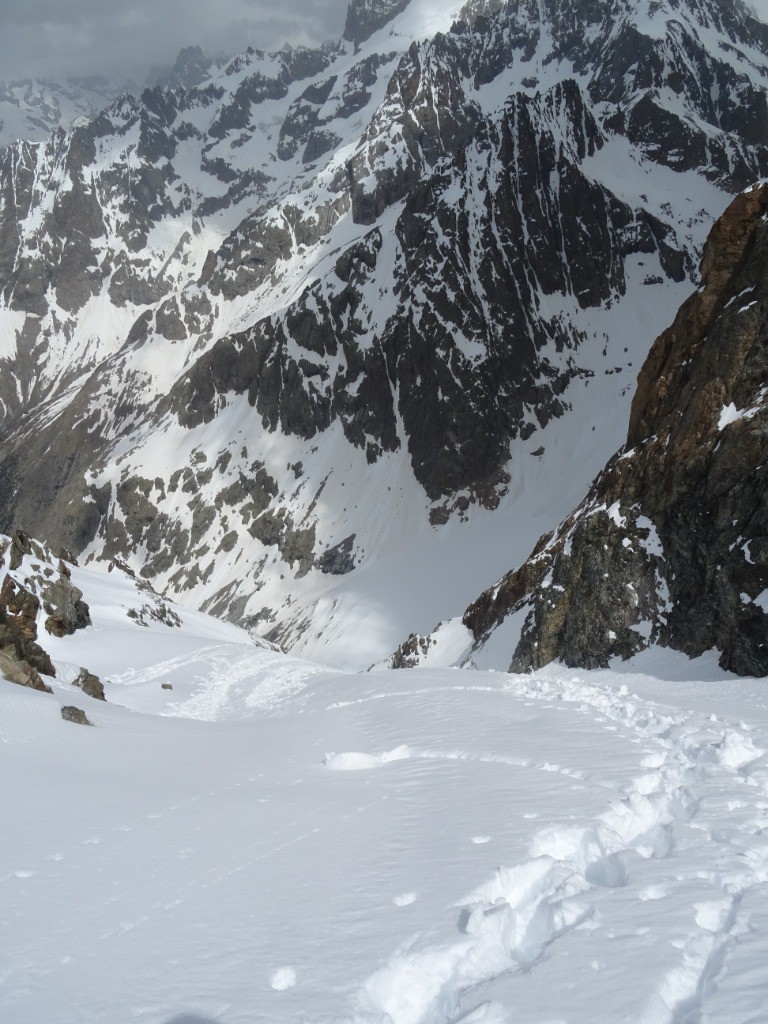 #22 La poudre de mai La poudre de mai