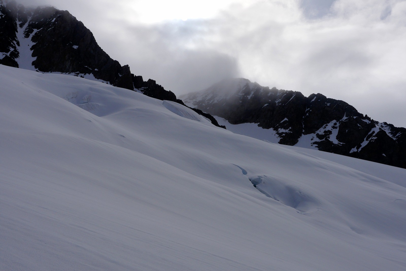 Des crevasses commencent à apparaître.