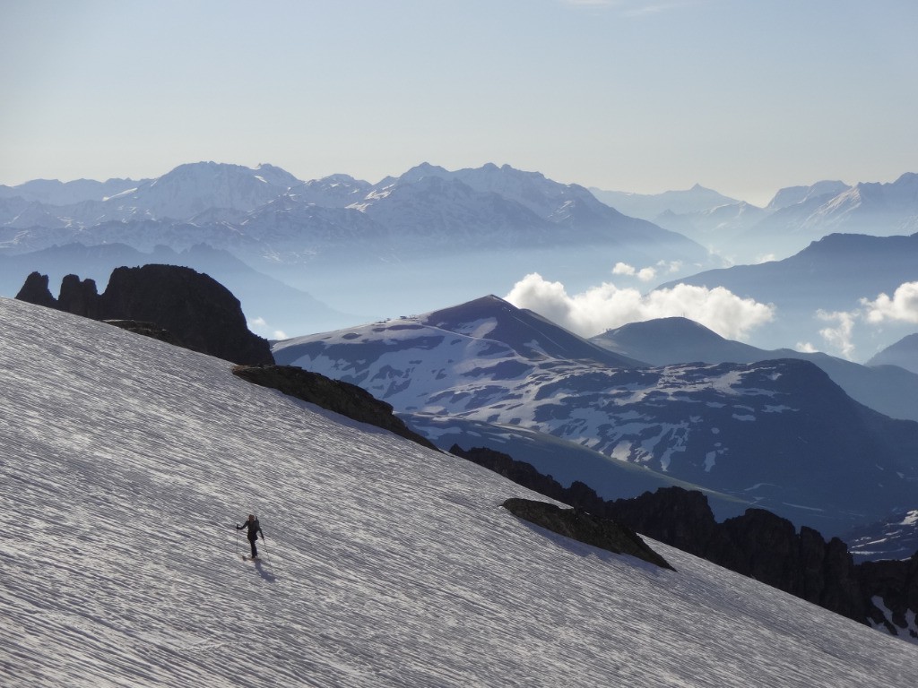 #11 La Maurienne baignée de lumière dans le rétro. La Maurienne baignée de lumière dans le rétro.