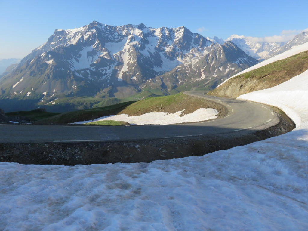 #1 Départ - Combeynot en arrière plan Départ - Combeynot en arrière plan