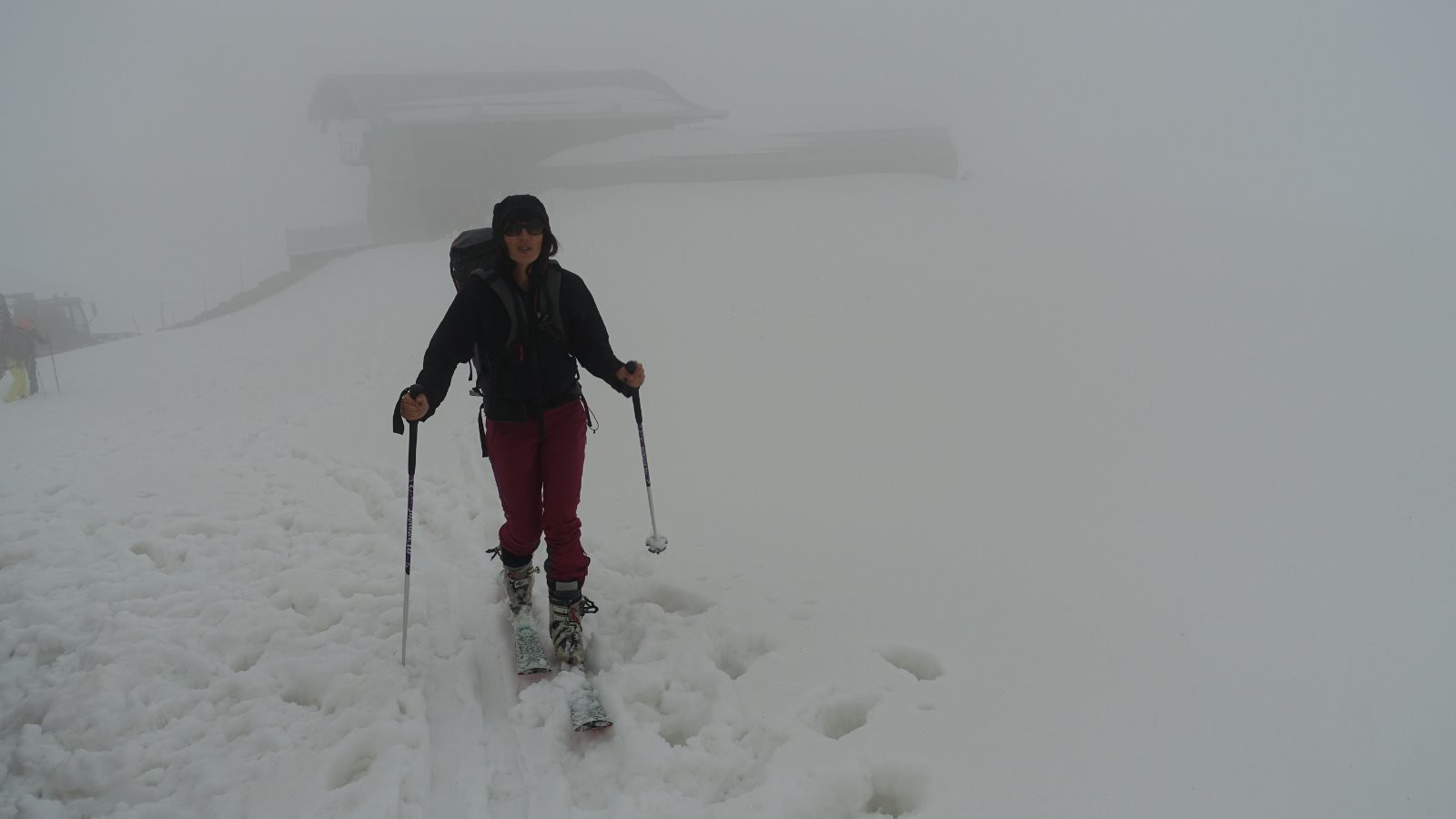 #2 Départ Punta Indren sous une fine pluie Départ Punta Indren sous une fine pluie