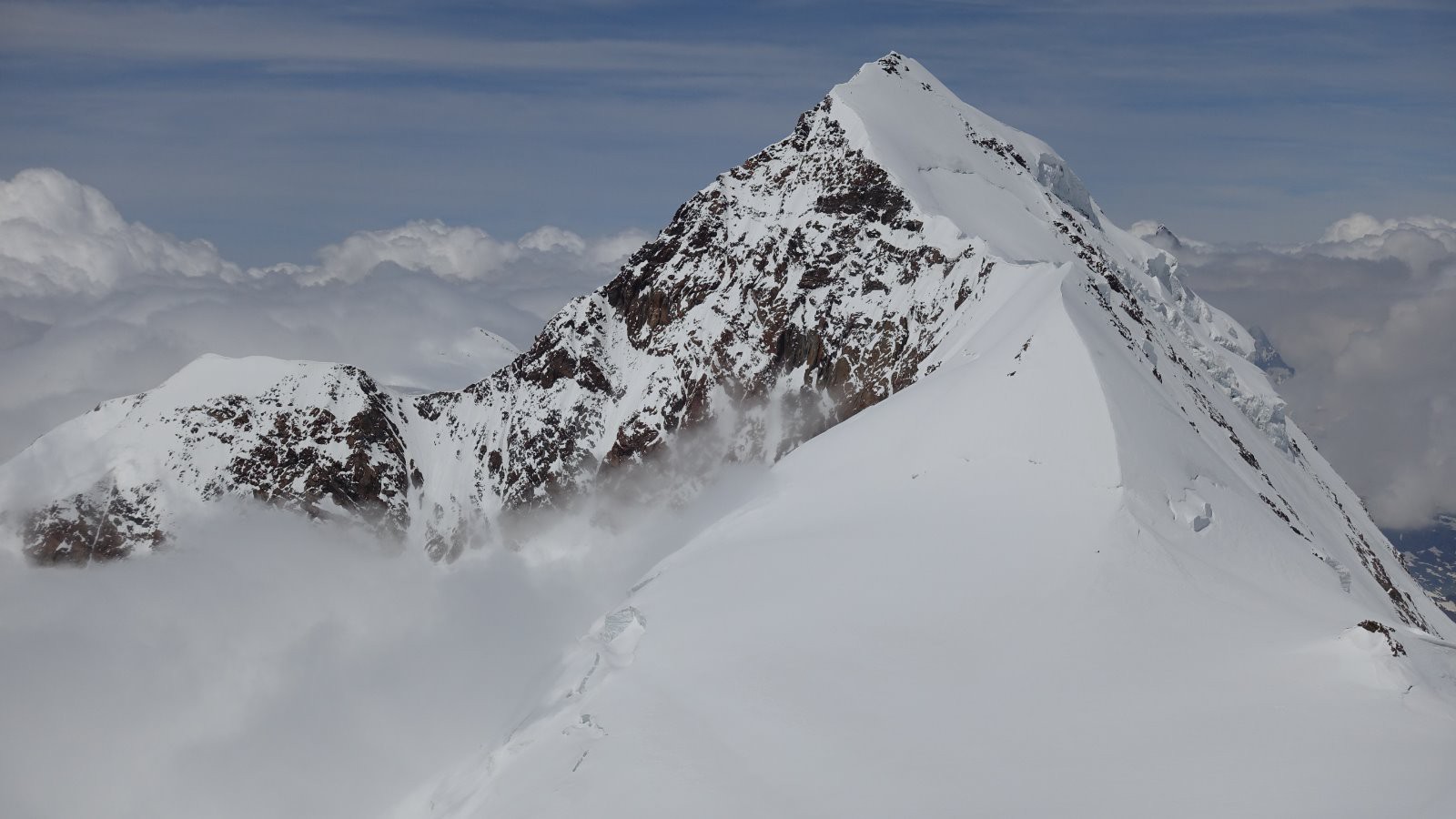 #23 L L'arête Est du Lyskamm