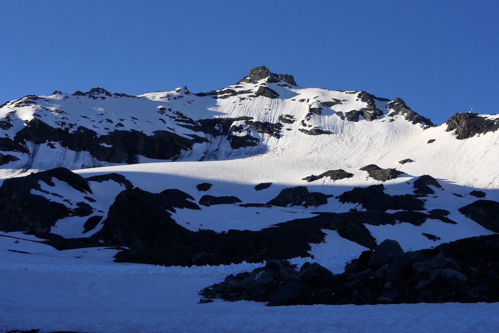 #1 Pointe de Thorens (3282 m). Pointe de Thorens (3282 m).