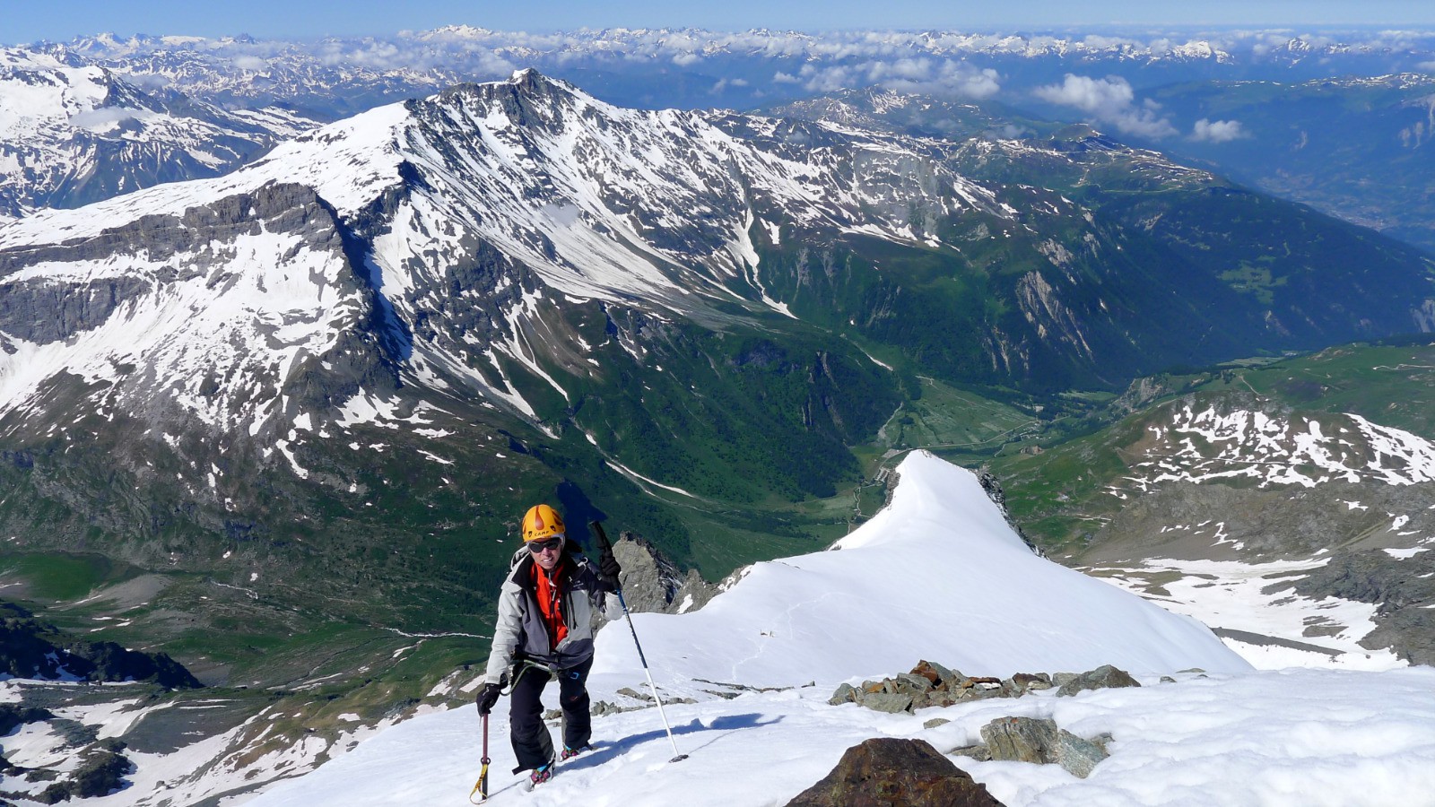 #16 Gwen arrive au sommet Gwen arrive au sommet