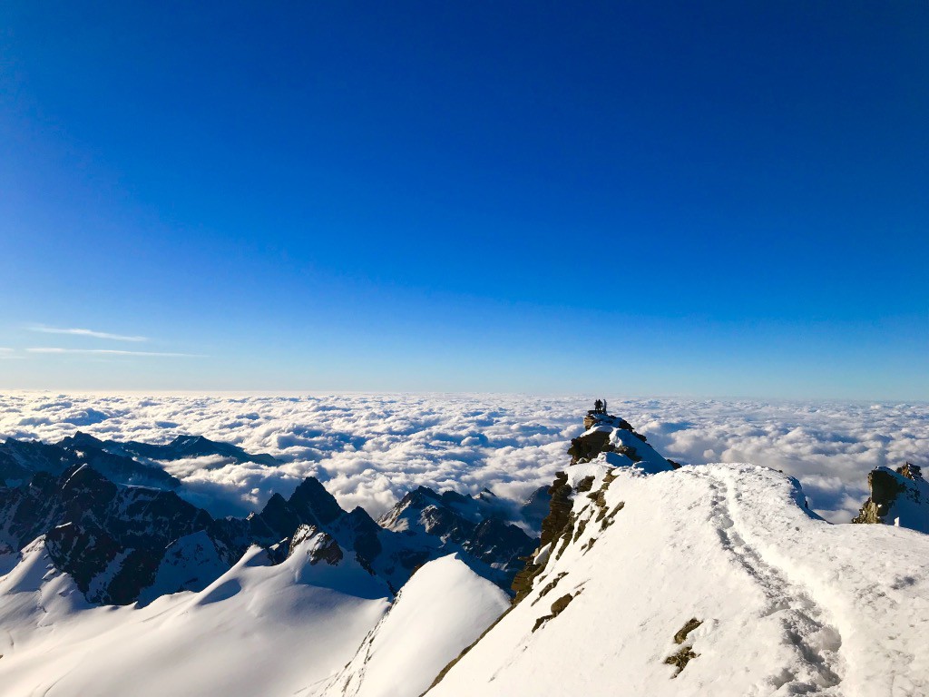 #6 Le bisous à la madone ça sera pour une autre fois Le bisous à la madone ça sera pour une autre fois