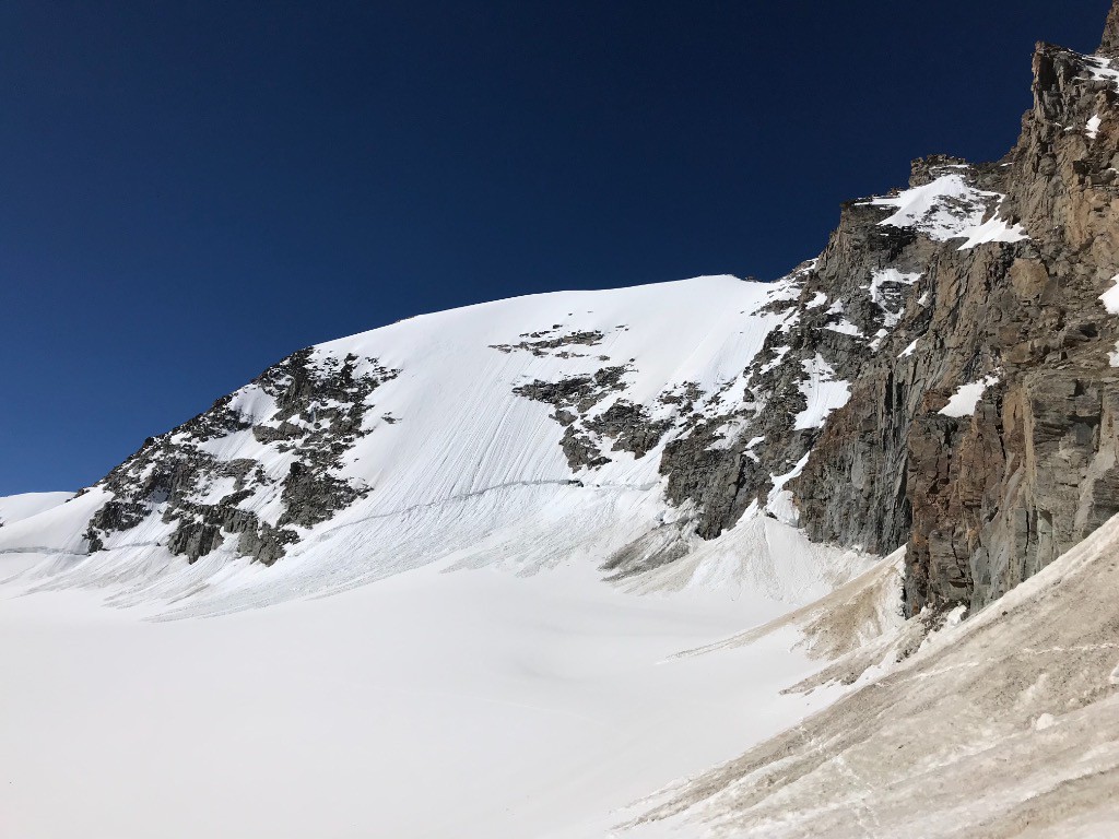 #1 Il faudra revenir pour la skier en poudre Il faudra revenir pour la skier en poudre