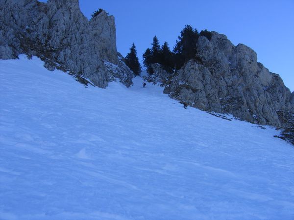 #2 Dans le couloir ouest : Chaud dans la descente. Dans le couloir ouest : Chaud dans la descente.
