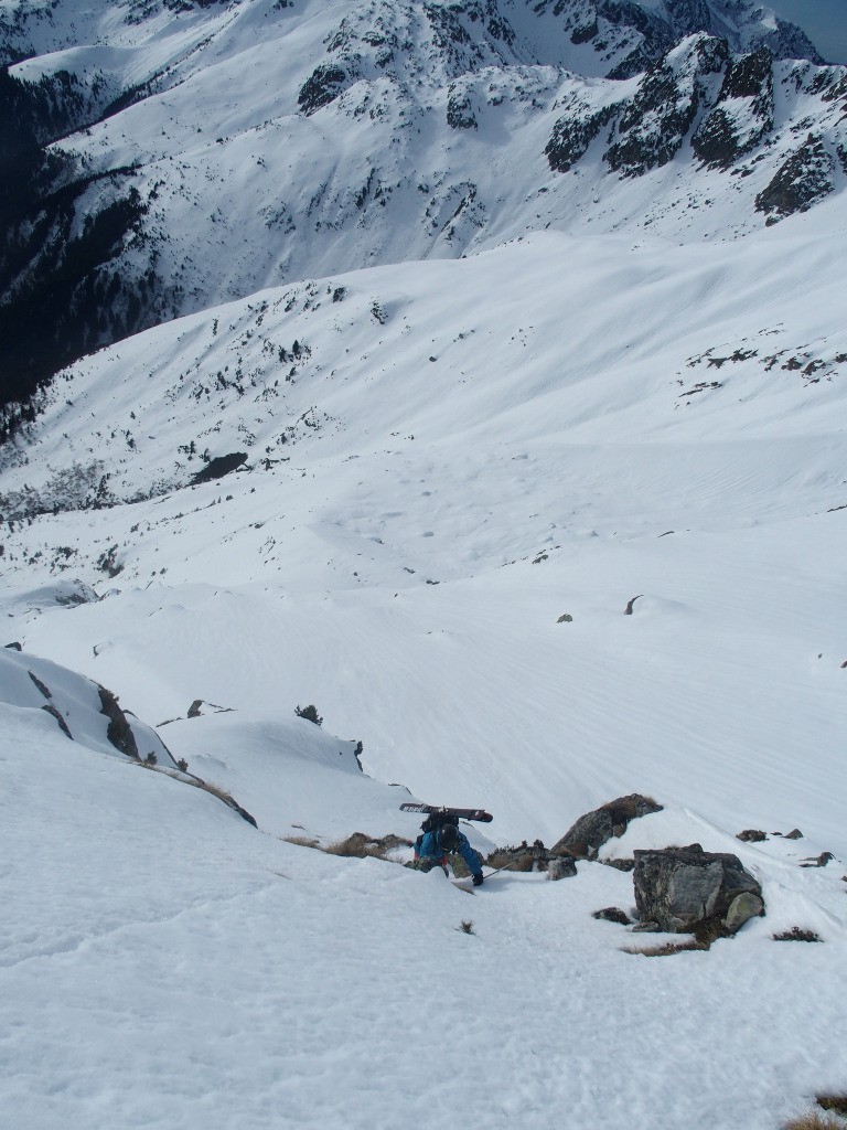 #8 Petite traversée avec cailloux et glace sous jacente Petite traversée avec cailloux et glace sous jacente