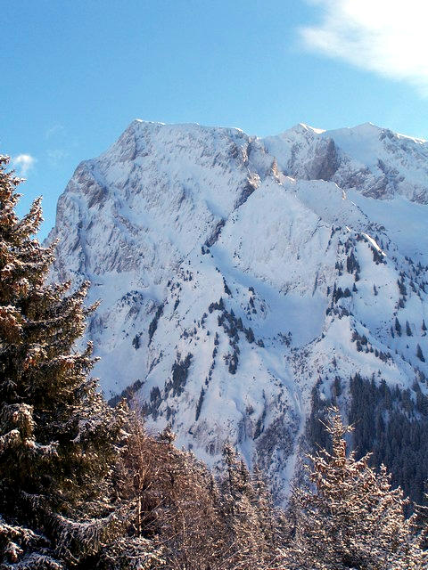 #1 Triangle de l Triangle de l'Etale et Etale : vus depuis le chemin qui va du col de Merdassier à Comburce