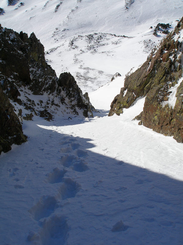 #4 Le couloir : Vue de la sortie du couloir Le couloir : Vue de la sortie du couloir
