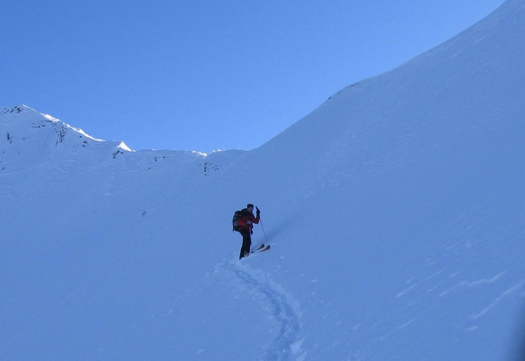 #1 Remontée au col de Bellefont : Gros traçage: je me bagarre avec cette neige qui ne tient pas....
(Photo Christophe) Remontée au col de Bellefont : Gros traçage: je me bagarre avec cette neige qui ne tient pas....
(Photo Christophe)