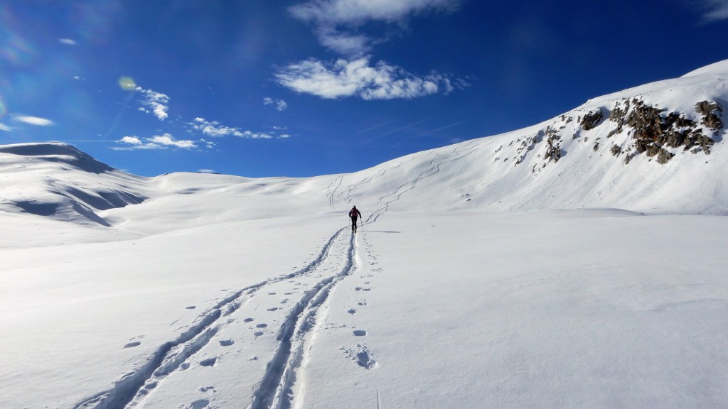 #8 retour vers le sommet. Le plateau au dessus du col. retour vers le sommet. Le plateau au dessus du col.