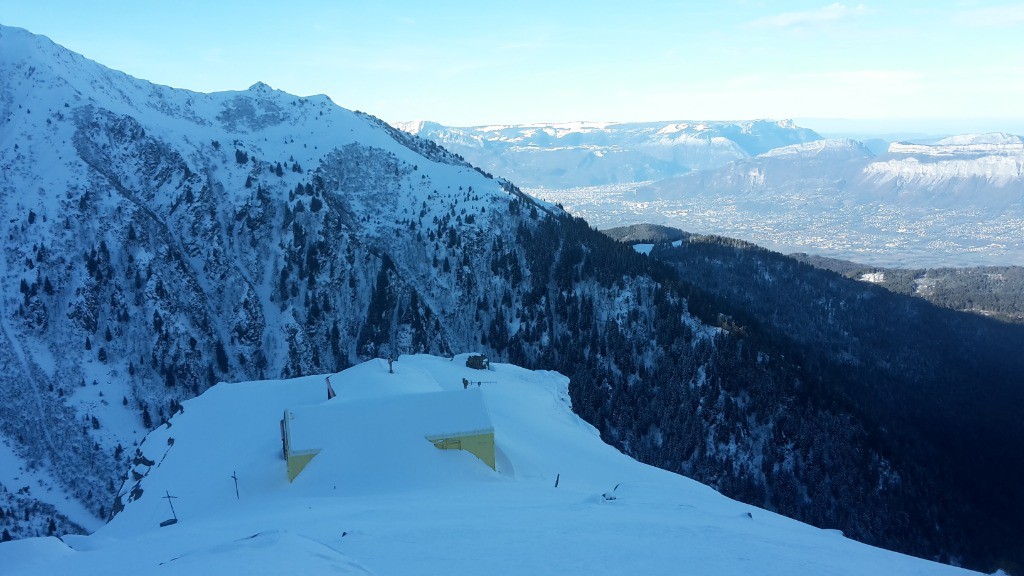 Refuge Jean Collet: beau point de vue mais emplacement pas idéal pour le ski