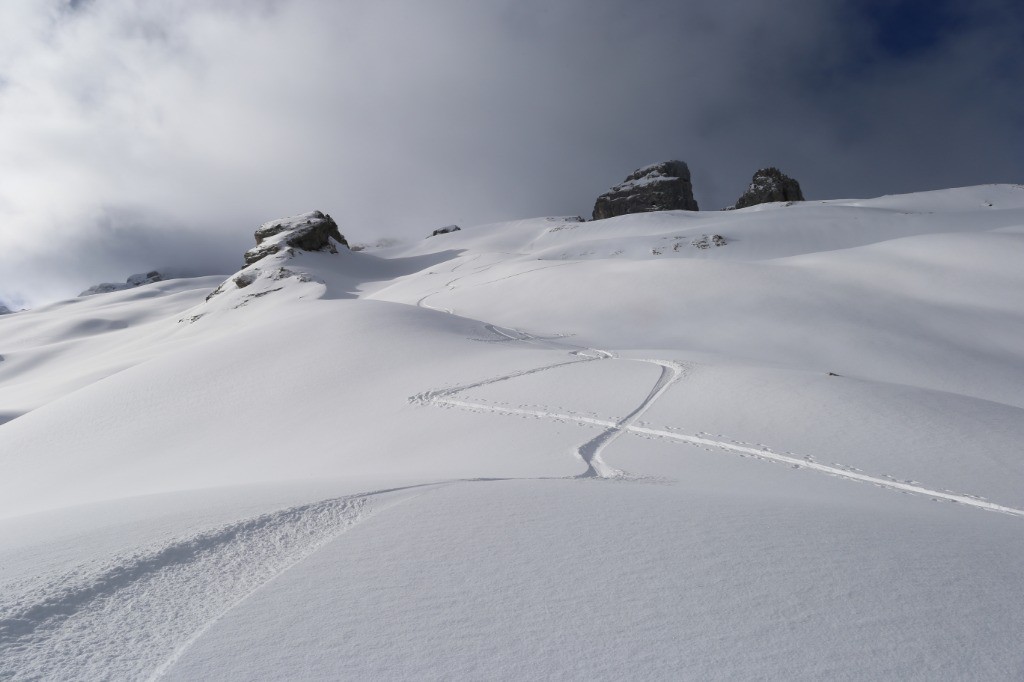 #12 Traces... Traces...