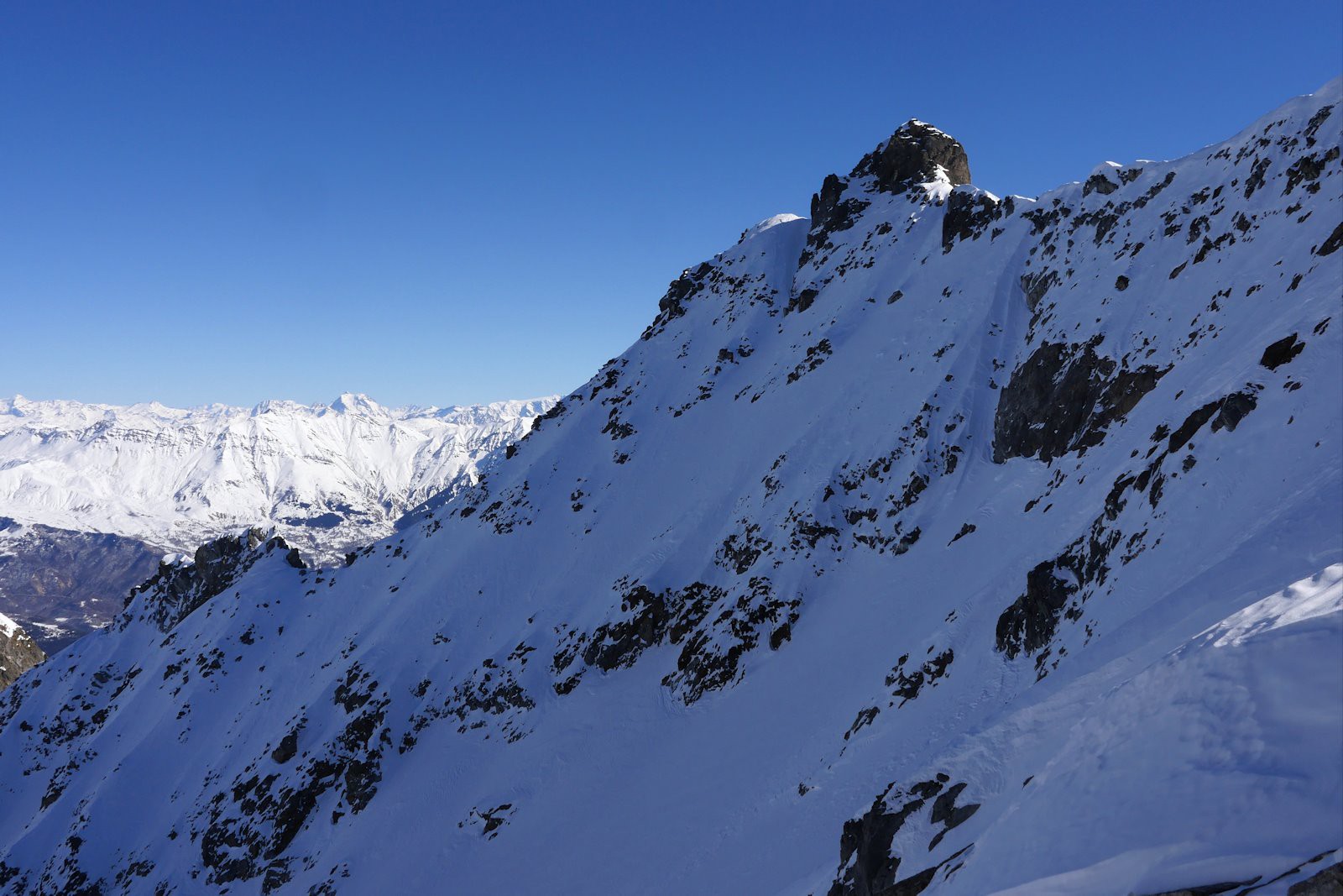 #18 Le Pic du Frêne tout proche. Le Pic du Frêne tout proche.