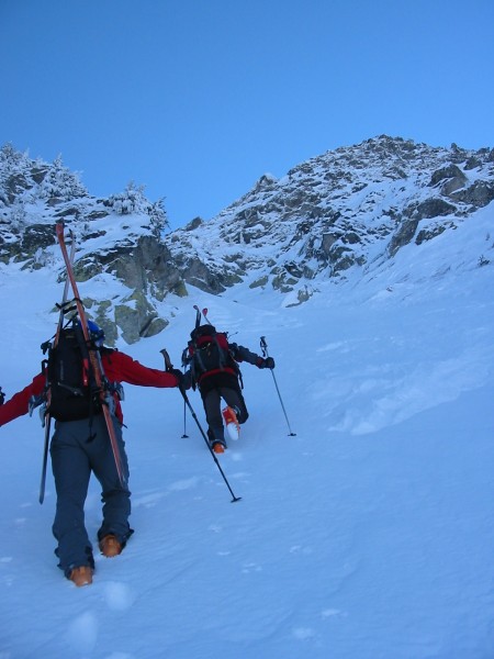 Couloir Nord des Grands Moulin : On est dans le premier tiers à l'approche du ressaut à 50°. C'est complètement plaqué, ça sent pas bon ...