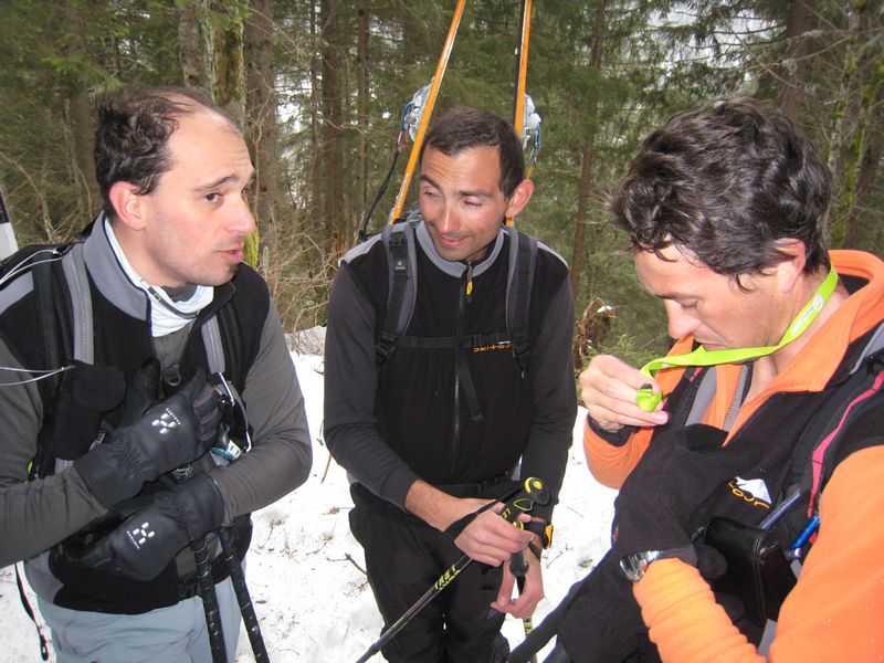 #8 Col de la Croix : à défaut de faire du grand ski, ça papotte dans la foret Col de la Croix : à défaut de faire du grand ski, ça papotte dans la foret