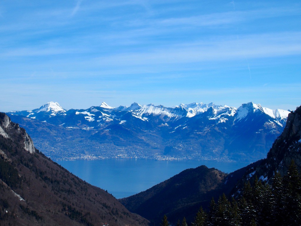 c'est pas chic de skier avec Montreux sous les spatules ?