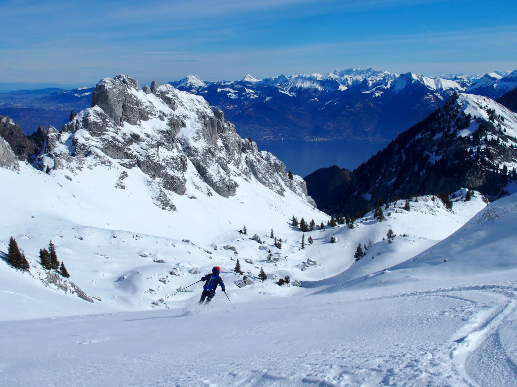 sous le col de Paris, le Léman au fond