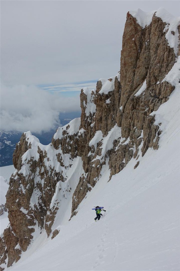 J3 : sous les aiguilles de la brèche en V