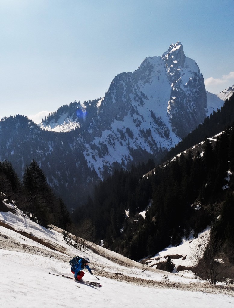 les derniers virages face au Mont Chauffé