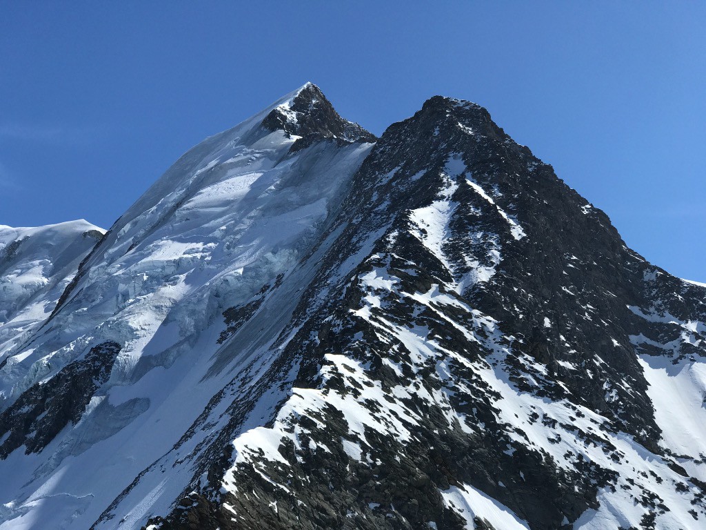 #10 Pareil côté Bionnassay : bien en glace. Pareil côté Bionnassay : bien en glace.