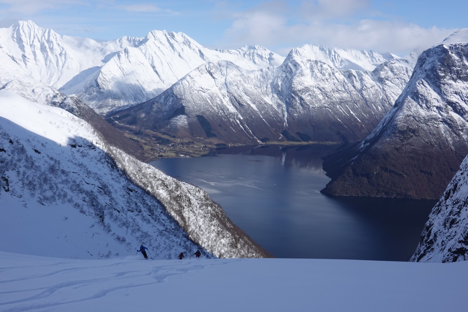 #42 On plonge dans le Hjorundfjorden On plonge dans le Hjorundfjorden