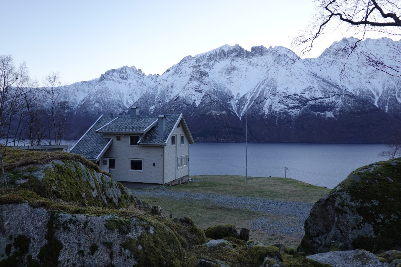 #15 Notre logement au-dessus du fjord à Ytre-Standal Notre logement au-dessus du fjord à Ytre-Standal