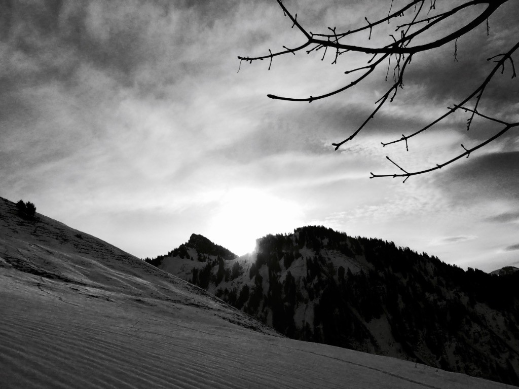 montée sous le Pas de la Bosse