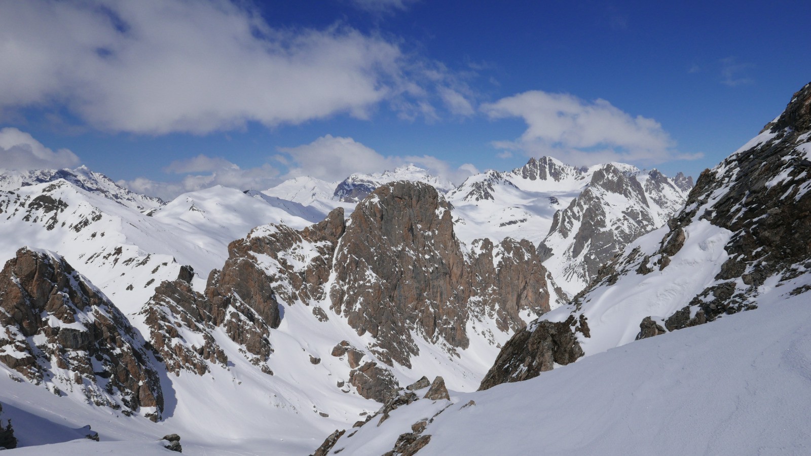 #6 Au col, vers le nord. Au col, vers le nord.
