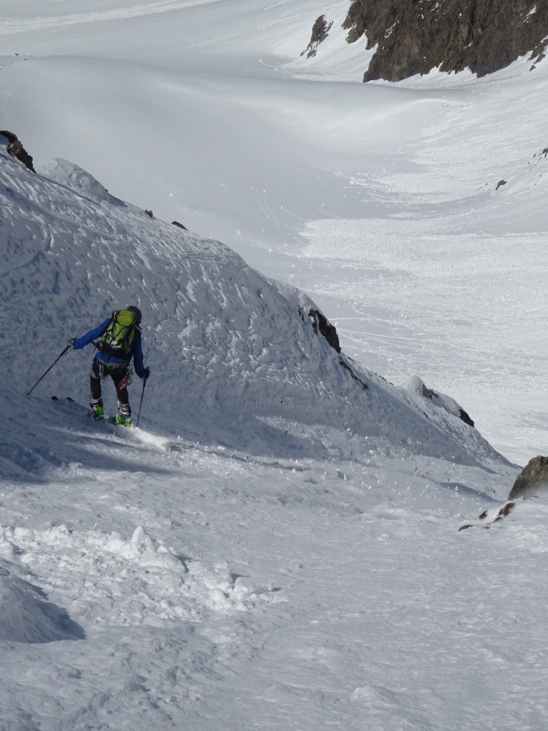 #16 Vinchy sort du couloir Vinchy sort du couloir