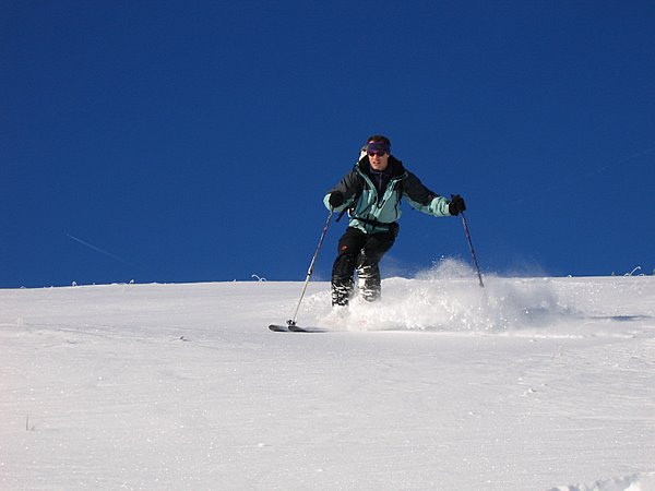 #4 descente sur le versant est : le frangin se fait plaisir descente sur le versant est : le frangin se fait plaisir
