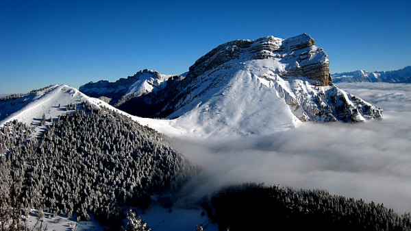 #4 Pravouta & Dent de Crolles : A cette heure, la prairie de la Dent de Crolles n Pravouta & Dent de Crolles : A cette heure, la prairie de la Dent de Crolles n'est pas encore ravagée par la horde de skieurs
