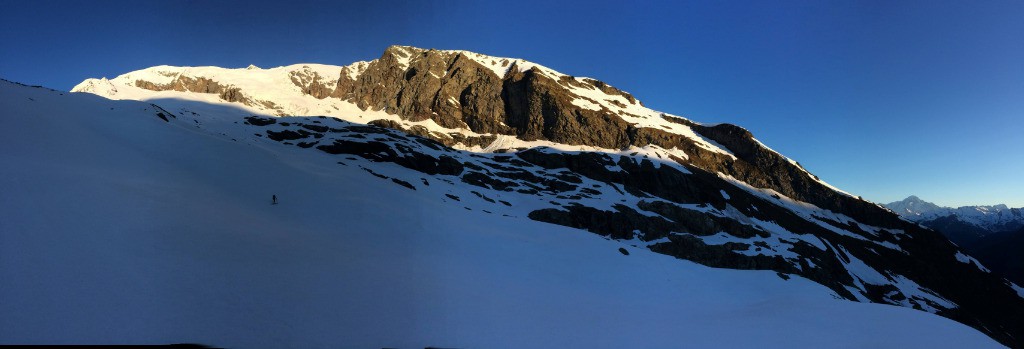 J3: lever de soleil magique sur la glacier de la Martin
