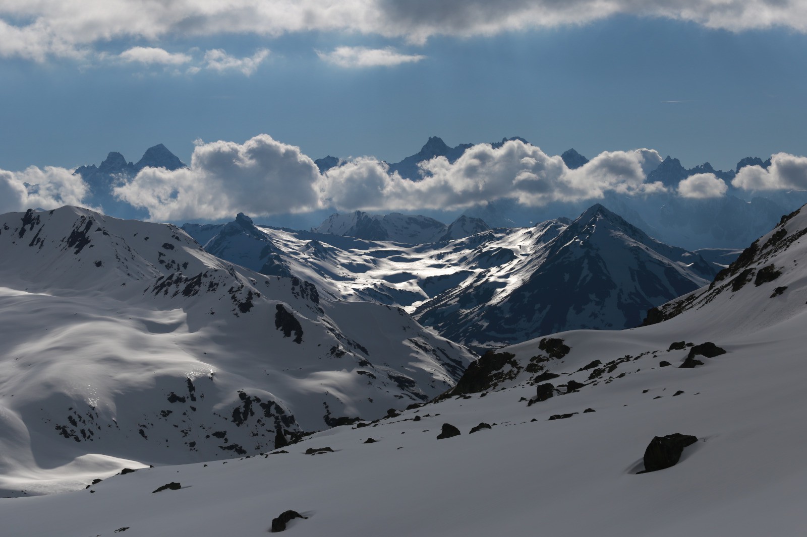 Le Massif du Mont Blanc juste en face