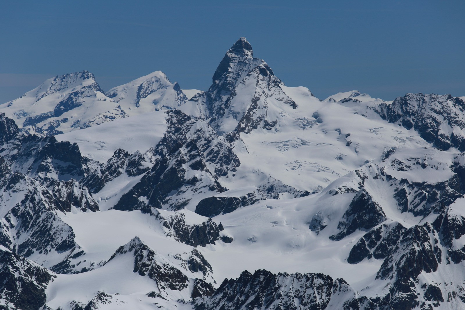 #43 Rimpfischhorn, Strahlhorn et Cervin Rimpfischhorn, Strahlhorn et Cervin