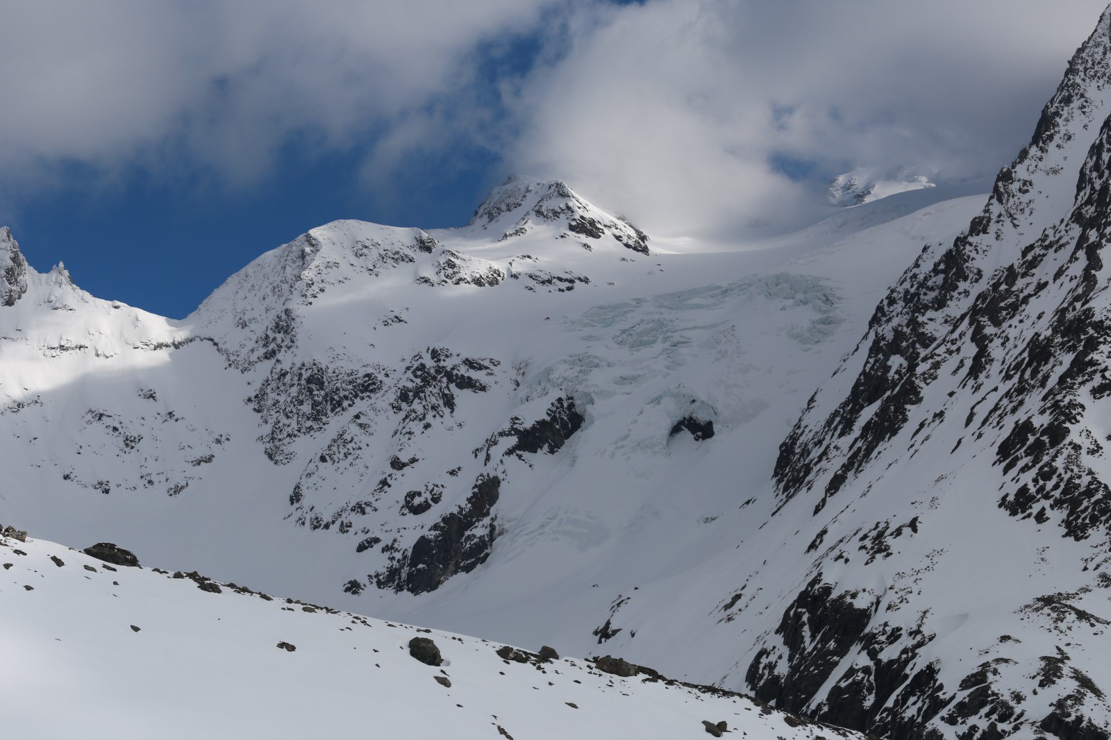 #10 Le Glacier de Valsorey qui descend du Vélan Le Glacier de Valsorey qui descend du Vélan
