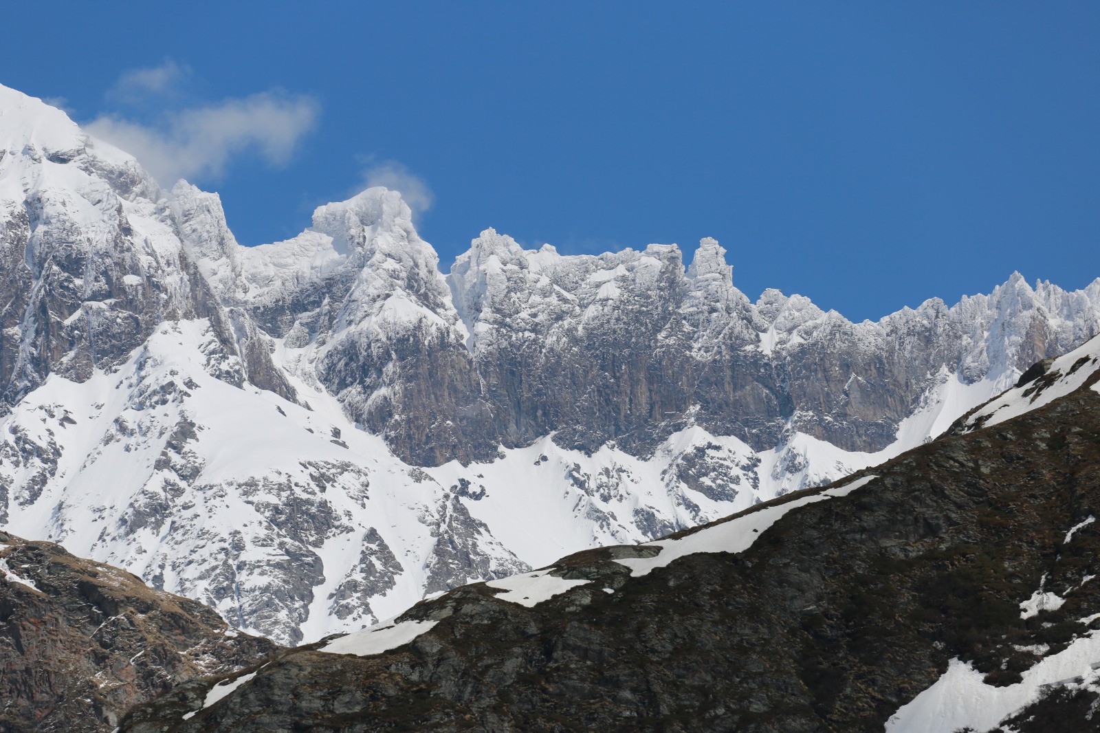 #3 Ambiance Patagonienne dans les Aiguilles de Valsorey Ambiance Patagonienne dans les Aiguilles de Valsorey
