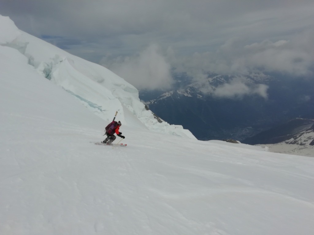 Descente en bonne neige