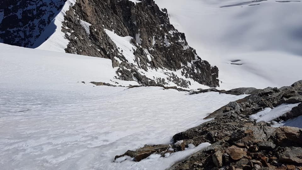 #1 Au sommet, vue vers le bas Au sommet, vue vers le bas