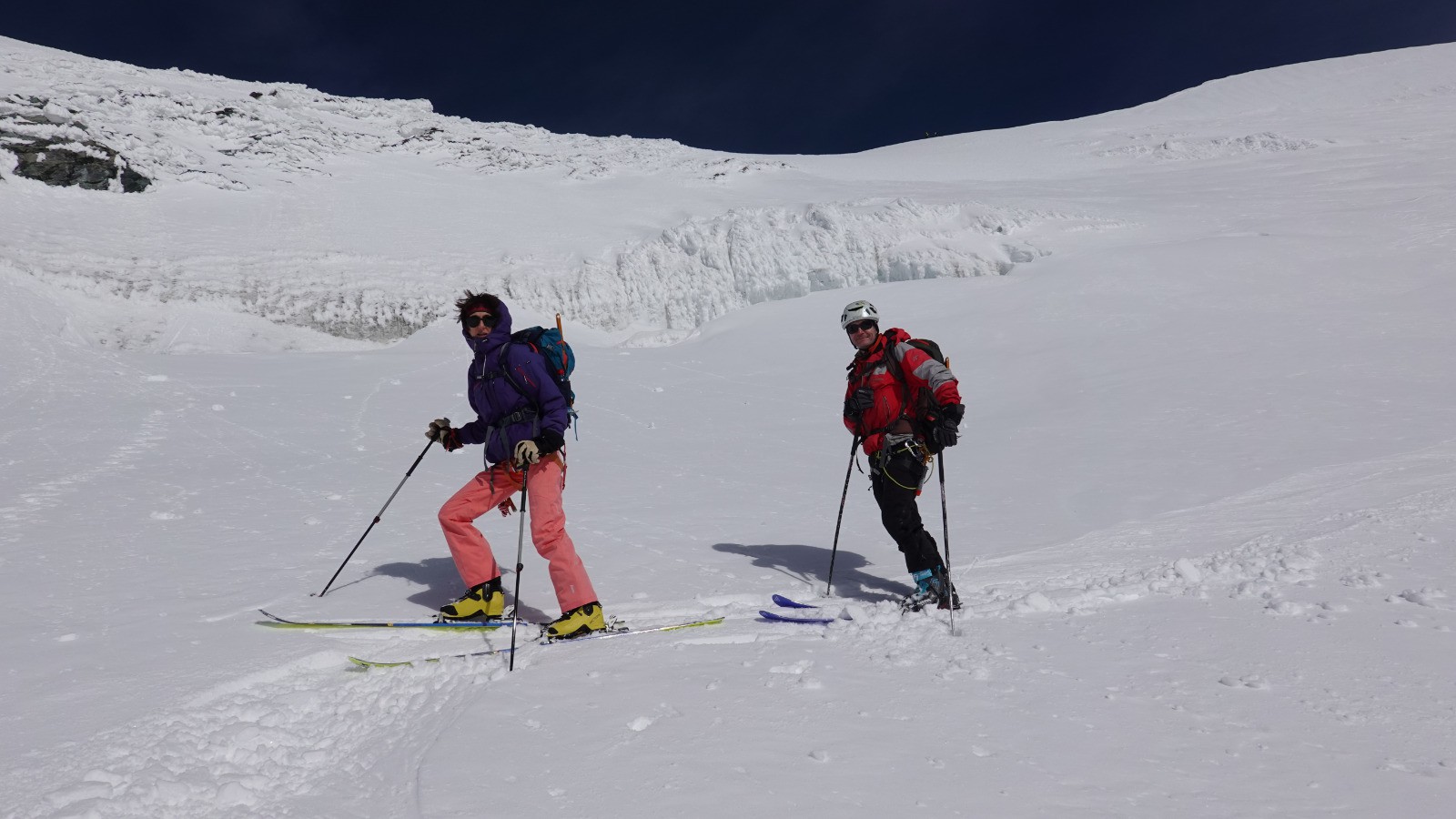 #34 Delphine et David sous la pente sommitale Delphine et David sous la pente sommitale