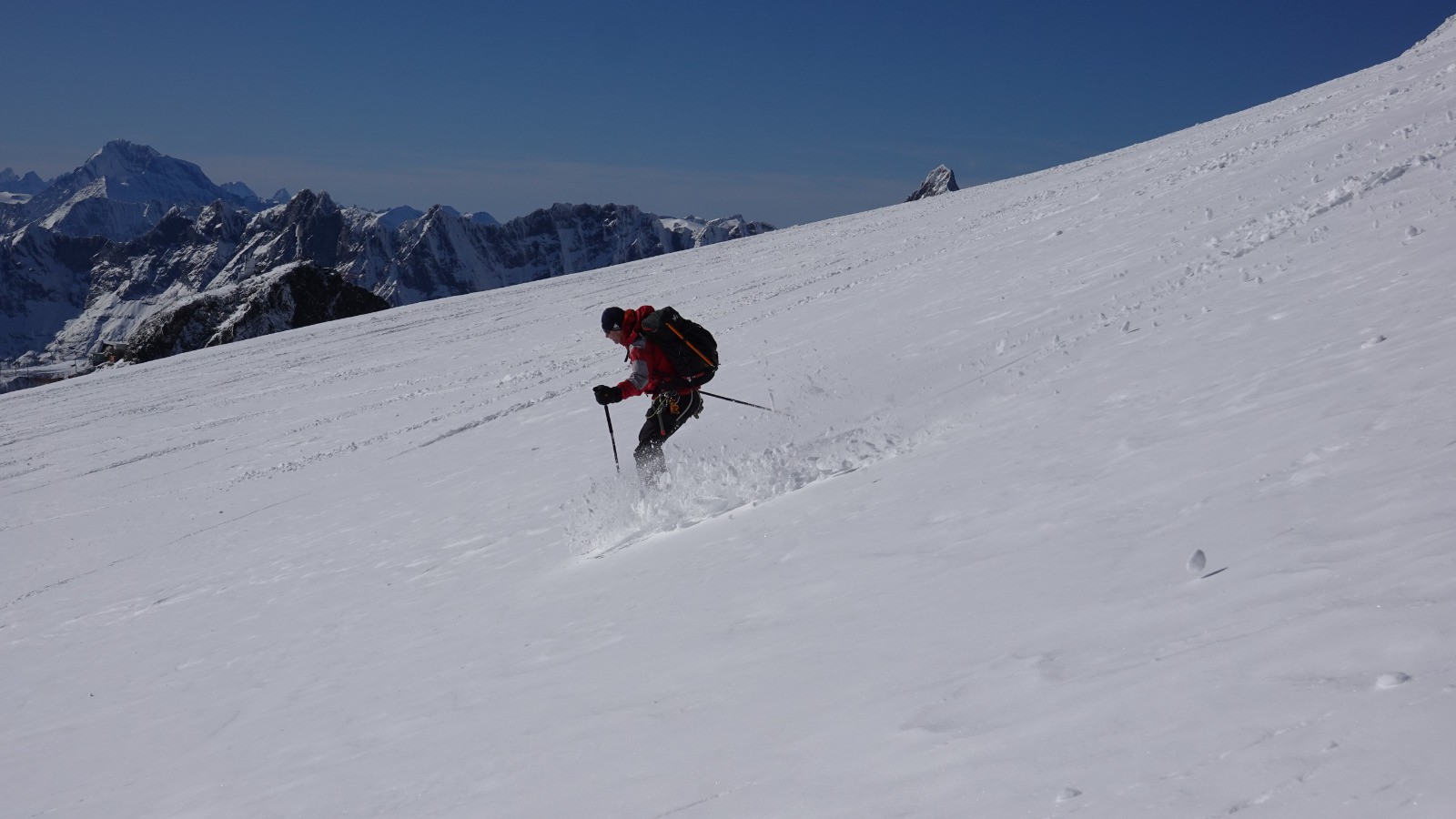 #12 Encore de la bonne neige sur le plateau du Breithorn Encore de la bonne neige sur le plateau du Breithorn