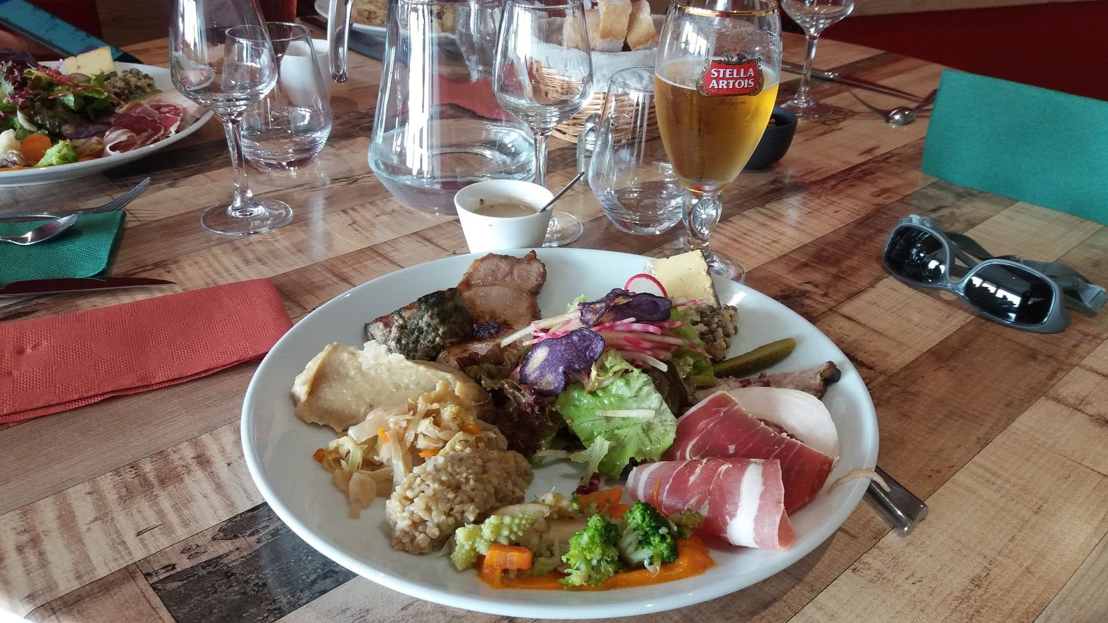 #12 Un réconfort à la Maison Forestière Un réconfort à la Maison Forestière