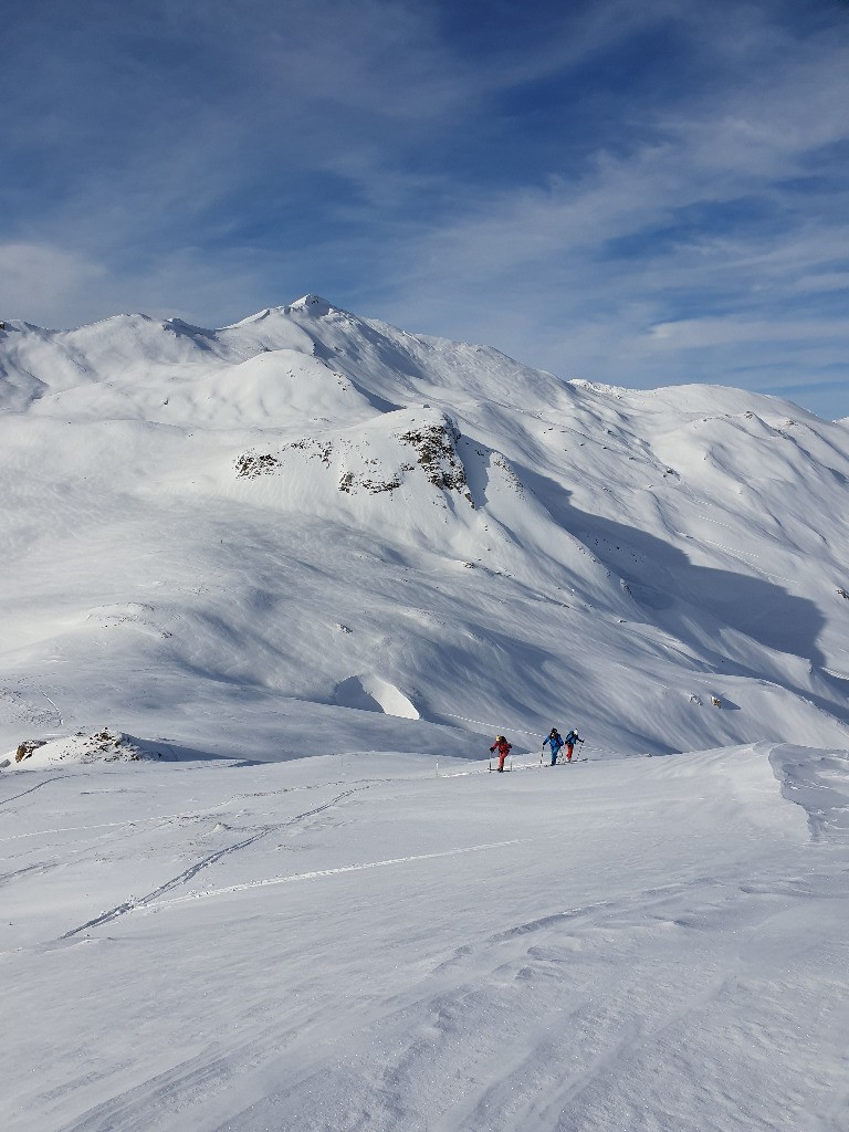 Remontée à la pointe du col