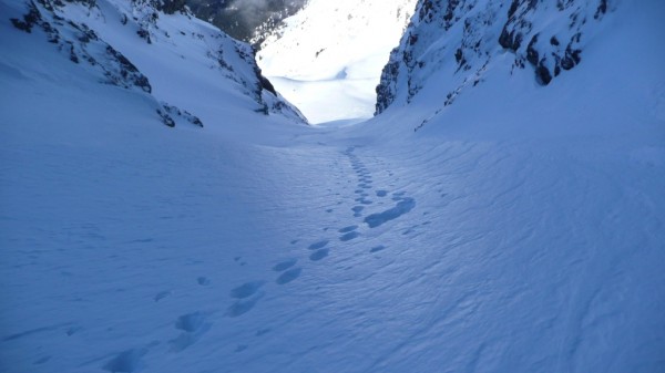 Tour du grand Replomb : remontée à la breche en neige bizzare...croute gelée