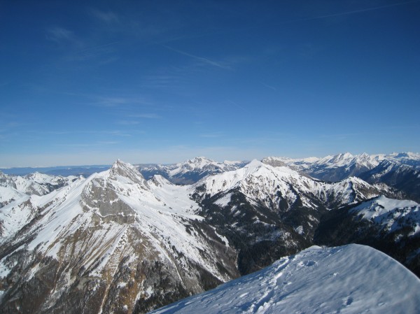 #9 Bauges, Bornes, Aravis. : depuis le sommet, le Trélod, la Tournette et les Aravis. Bauges, Bornes, Aravis. : depuis le sommet, le Trélod, la Tournette et les Aravis.
