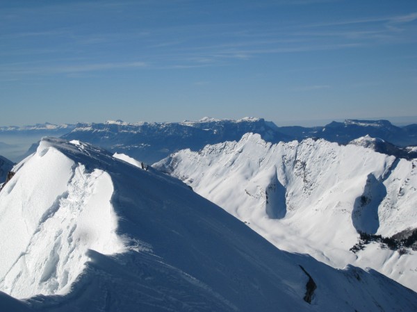 #10 Bauges et chartreuse : Dent d Bauges et chartreuse : Dent d'Arclusaz et la Chartreuse en arrière plan.